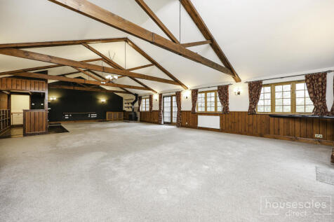 Cinema/Bar/Games Room