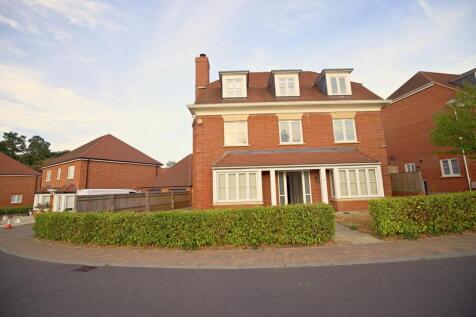 5 bed town house to rent Whistler Drive, Barnet E