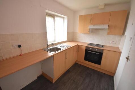 Cheverton Close, Wirral photo 4