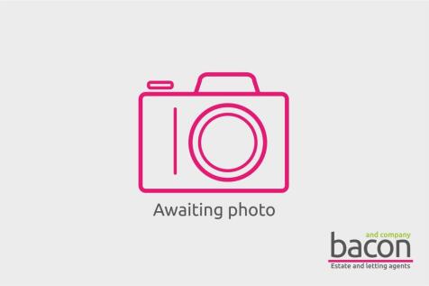 Awaiting-photo-5.jpg