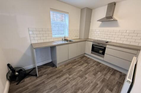 Tonge Moor Road, Bolton photo 4