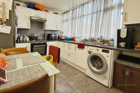 Bracondale Road, London, SE2 photo 3