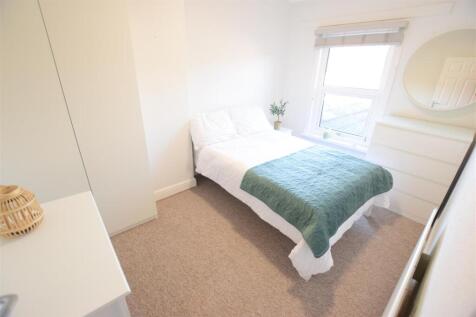 27/28 - Newland Street West - Student House photo 3