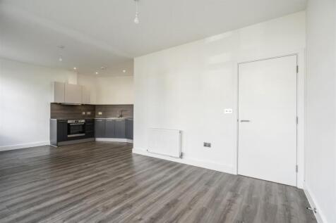 Flat 13 Royal House_13.jpg