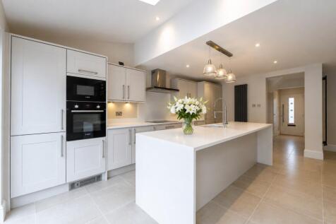 Main Breakfast Kitchen 