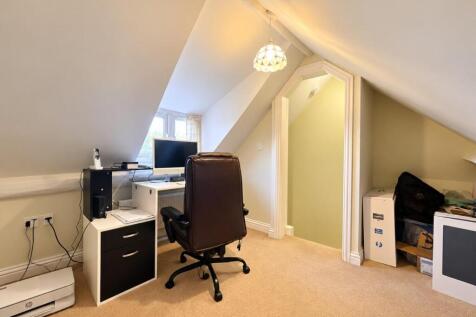 73 Woodmancote - loft room 2.jpeg