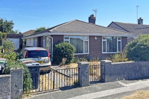 Rawling Close 14 - Front.jpg