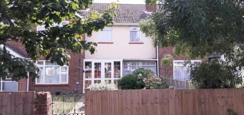 Ashford, TW15 - property photo