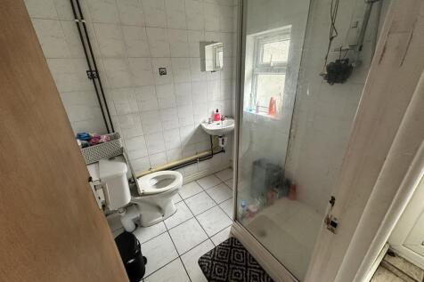 7 bedroom Terraced for rent