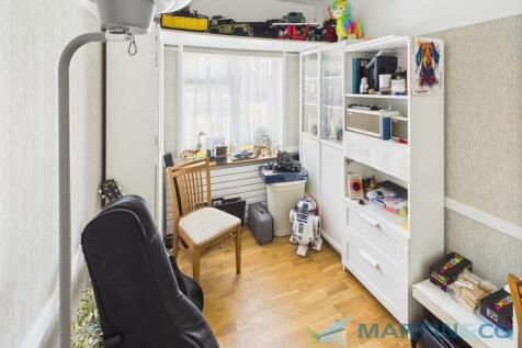 CAM02145G0-PR0069...