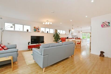 Kitchen - Reception Room
