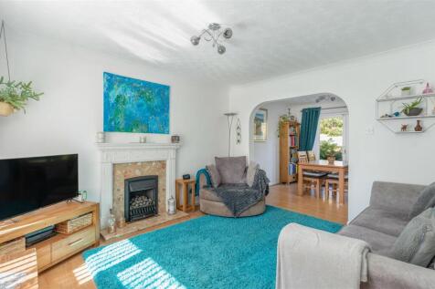 36 Winchester Close, Banbury-3.jpg