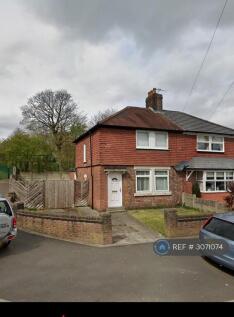 3-bed terraced on Princess Avenue, St. Helens, WA10, £950/mo