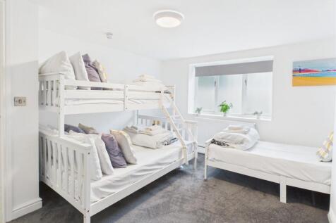 Lower Ground Floor Flat