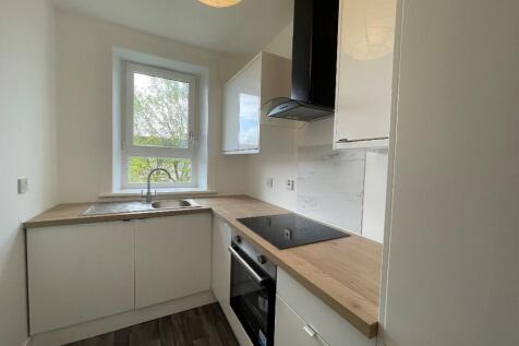 Dumbarton Road, Knightswood, Glasgow, G14 photo 4