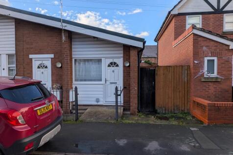 1-bed flat on Flat 3, Egerton Road, WIRRAL, CH62 1AT, £650/mo
