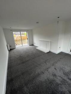 Livingroom 1.jpg