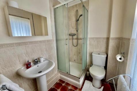 En Suite Shower Room
