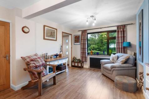 1.4.5 - lounge area.jpg