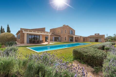 Exclusive finca with pool in Ses Salines