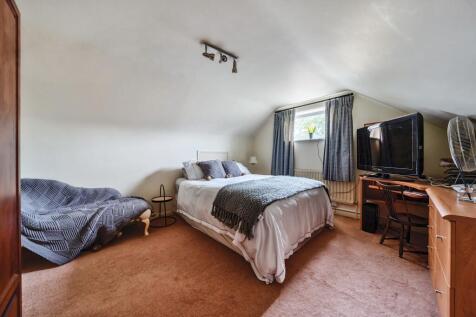 1301062-13-6835b68b89489.nef