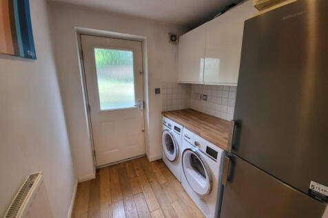 Sadler Court, Hulme, Manchester. M15 5RP photo 5