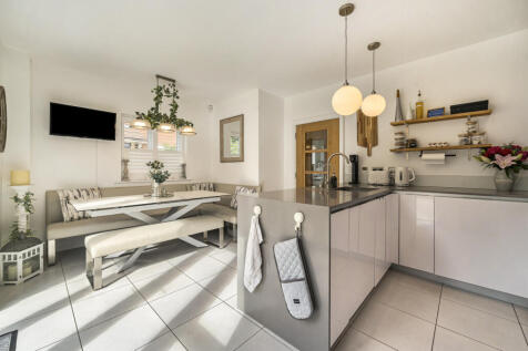 1347311-7-68b8579...