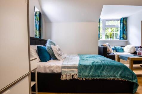 Apt_5_1_WoodlandWay_