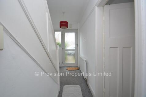 Kelso Gardens, Hyde Park, Leeds, LS2 photo 5
