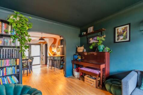 Dining Lounge