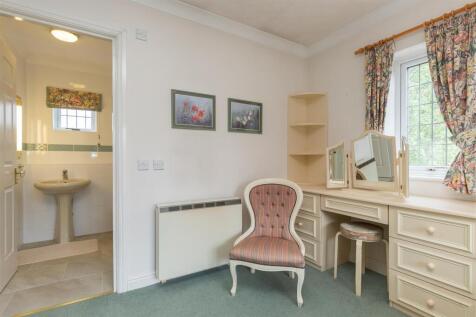 Master Bedroom 4.jpg