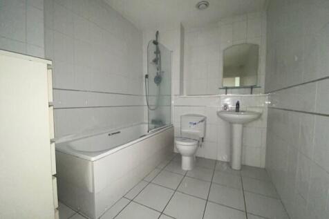 BATHROOM T202606241019.jpg