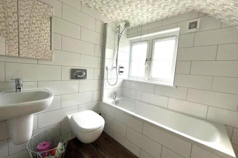 10 Craoghouse Avenue Bathroom