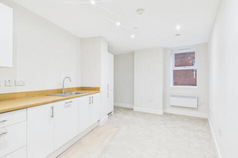 Luxury New-Build One Bedroom Apartment in Hull Ci