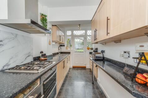 KITCHEN DINER AND LIVING ROOM