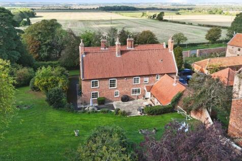 Main Street, Horkstow, Barton-Upon-Humber, DN18 6BG. 5 bedroom detached house for sale