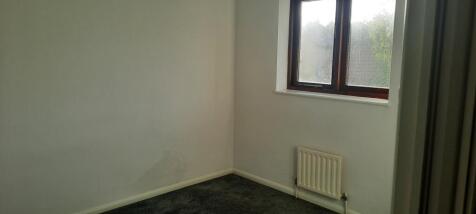 Hendrix Drive, Crownhill, Milton Keynes, MK8 photo 5
