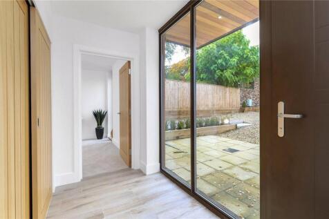 Harestock Road, Winchester, Hampshire, SO22 photo 4