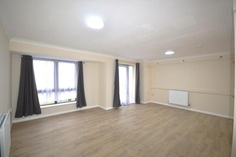 Hirst Crescent, Wembley photo 3