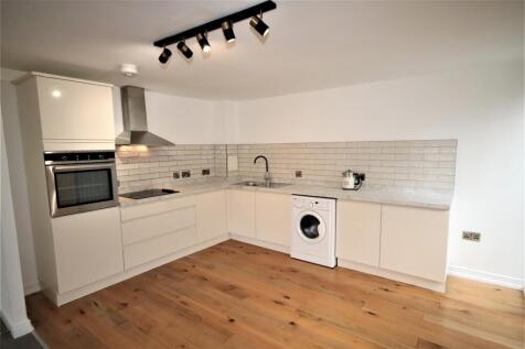 Kitchen b.JPG
