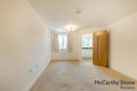 8681613-interior02.jpg