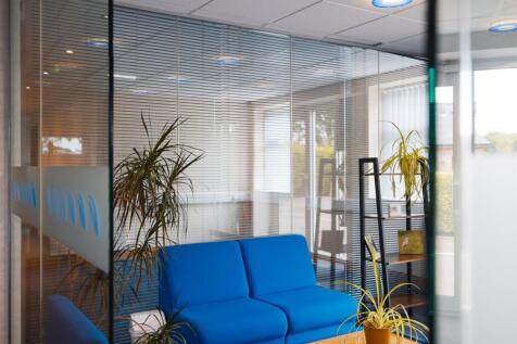 Oaktree Business Centre-68.jpg