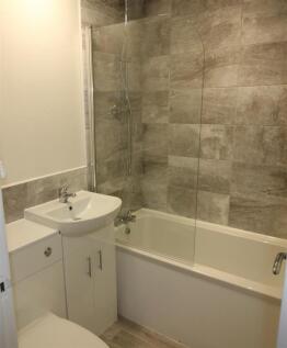 Bathroom.JPG