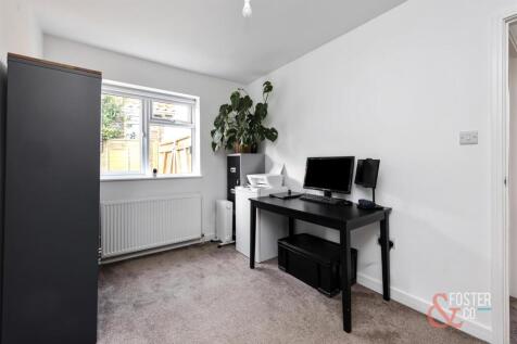 Flower Farm Close, 6-006.jpg