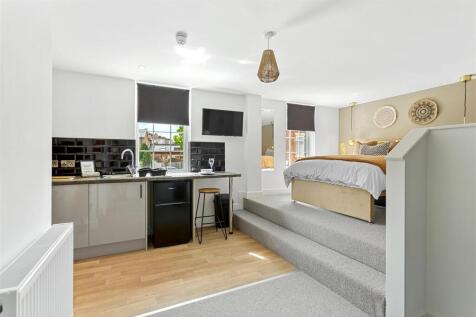 Pittar St, Derby, Studio 5 photo 3