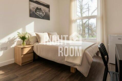 room-2-126-uxbridge-road-w12-8aa-1064349