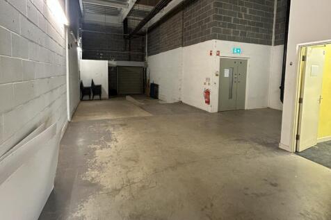 Retail Property (Shopping Centre) to rent Image 6