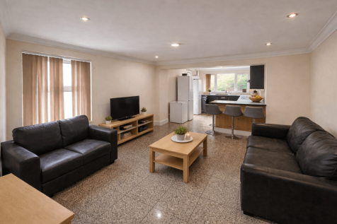 8 bedroom Terraced for rent