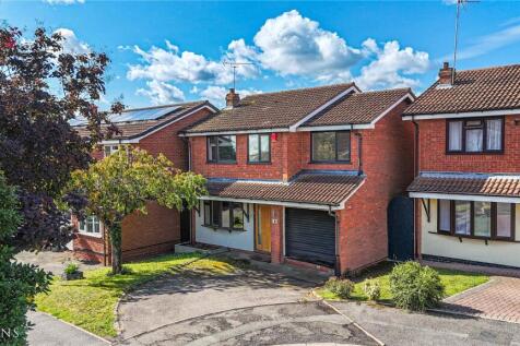 Nuneaton, CV10 - property photo