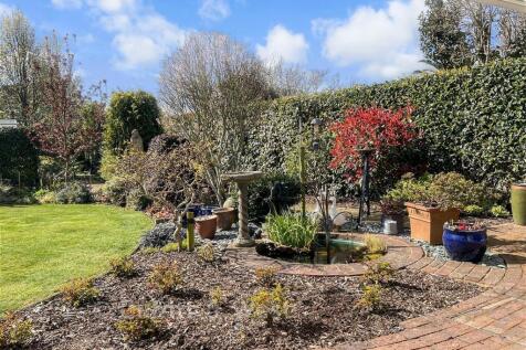 Rear Garden Flowerbed